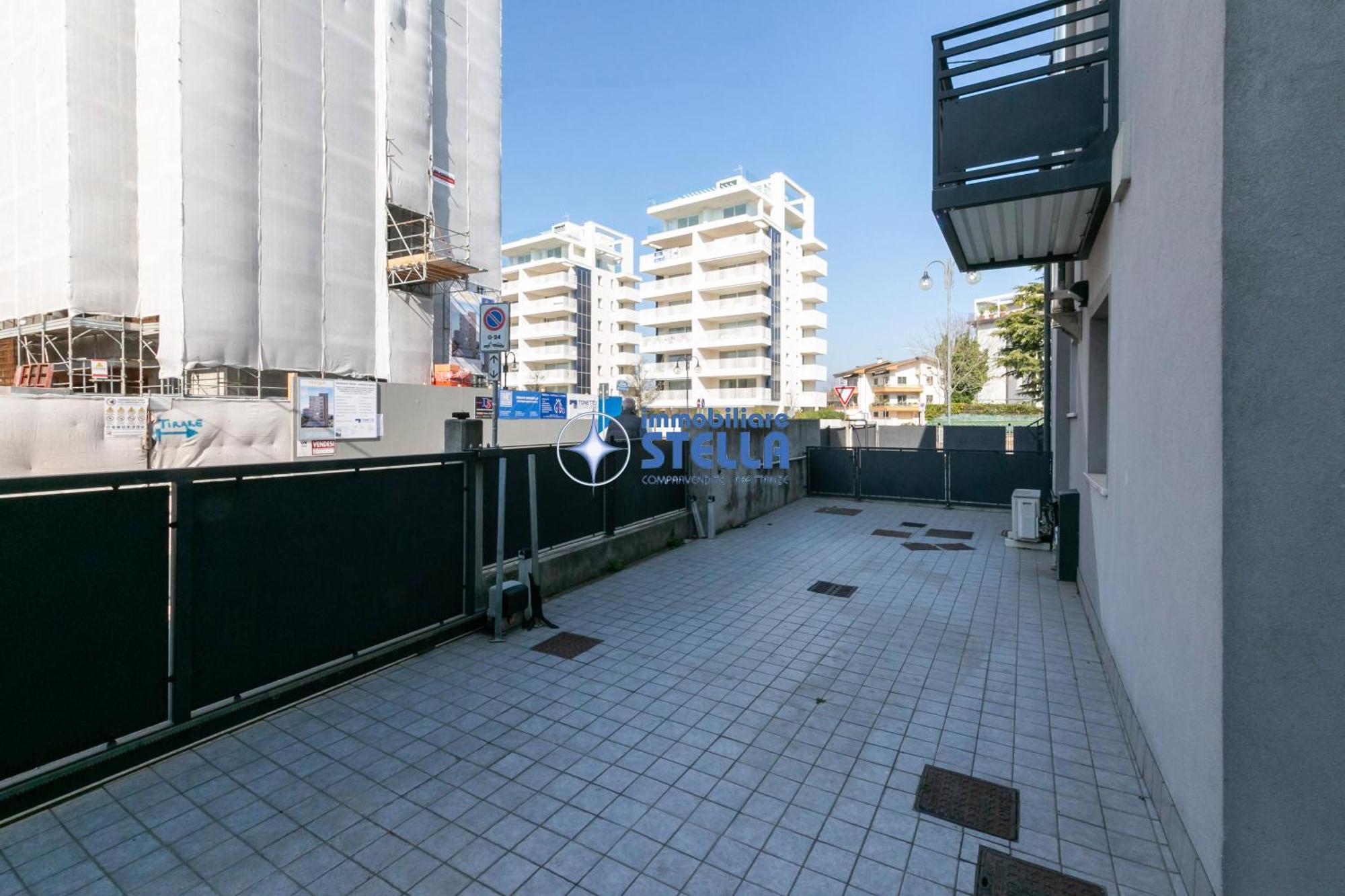Condominio Milan Lido di Jesolo Exteriör bild